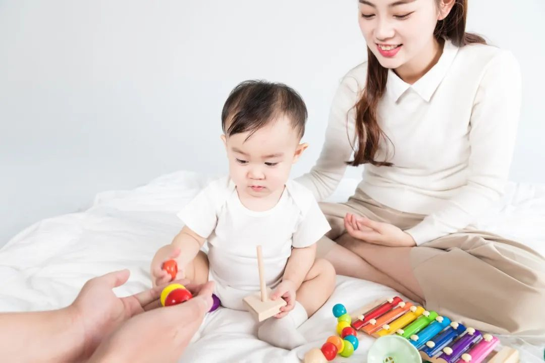 孩子不喜歡跟別人玩，正常嗎？要擔心孤獨癥嗎？