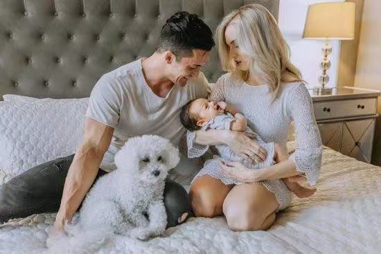 寶媽喂奶的時候經(jīng)常做這四件事，那寶寶的腹瀉就不可能避免！